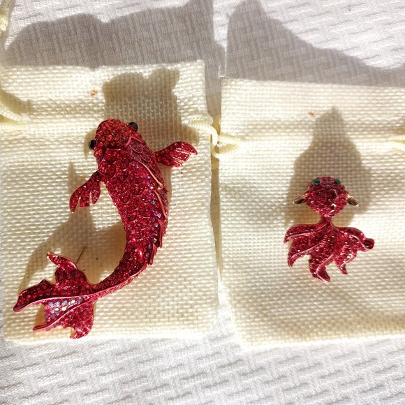 Mother & Baby Goldfish rhinestone Broach Pins - Picture 4 of 5